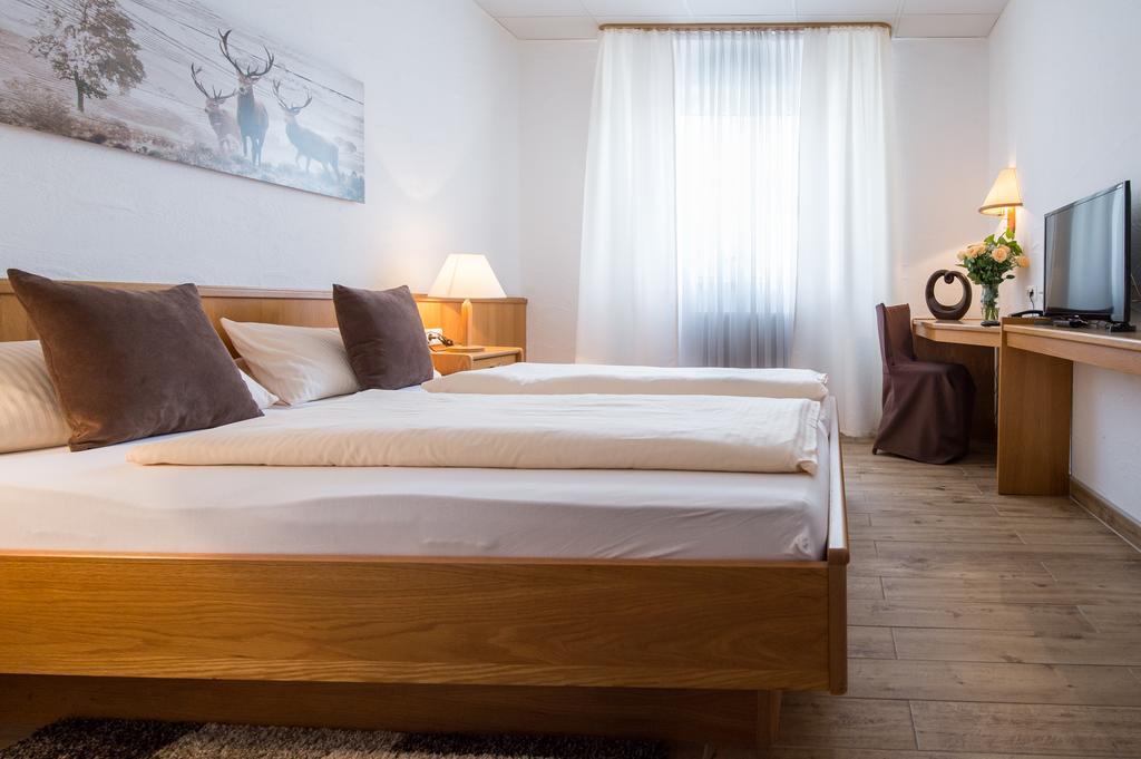 Hotel-Restaurant Schwyzerhuesli فيرهيم المظهر الخارجي الصورة